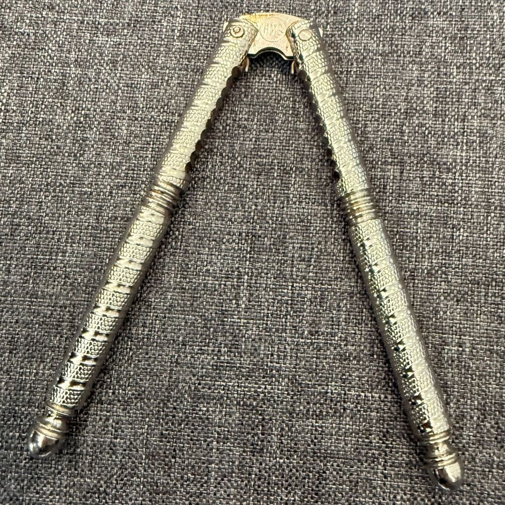 Vintage 1940's HMO Quackenbush Steel 5" Long Spring Style Shell and Nut Cracker